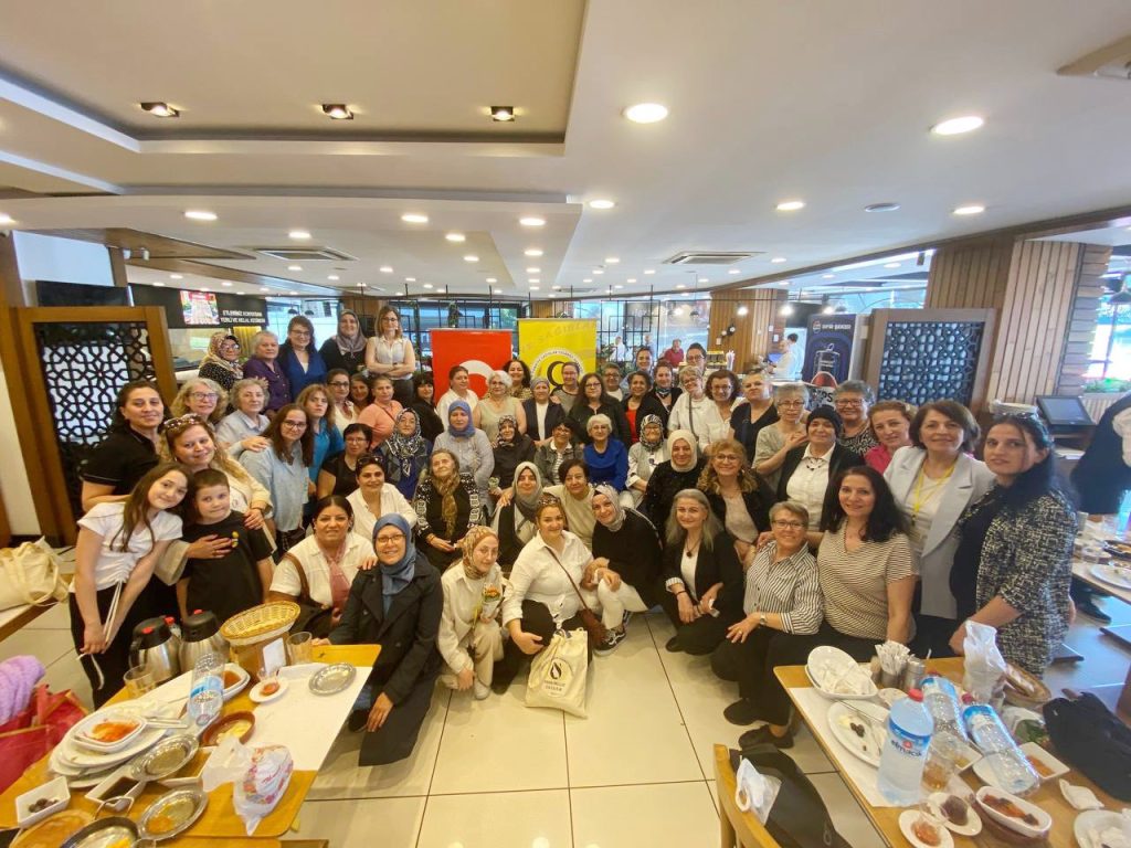 TSTD kahvaltımıza eşlik eden tüm sağırlara teşekkür ederiz.